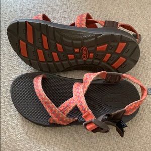 Chacos youth size 3